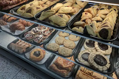 Wembley Central Halal Meat and Bakery photo 2
